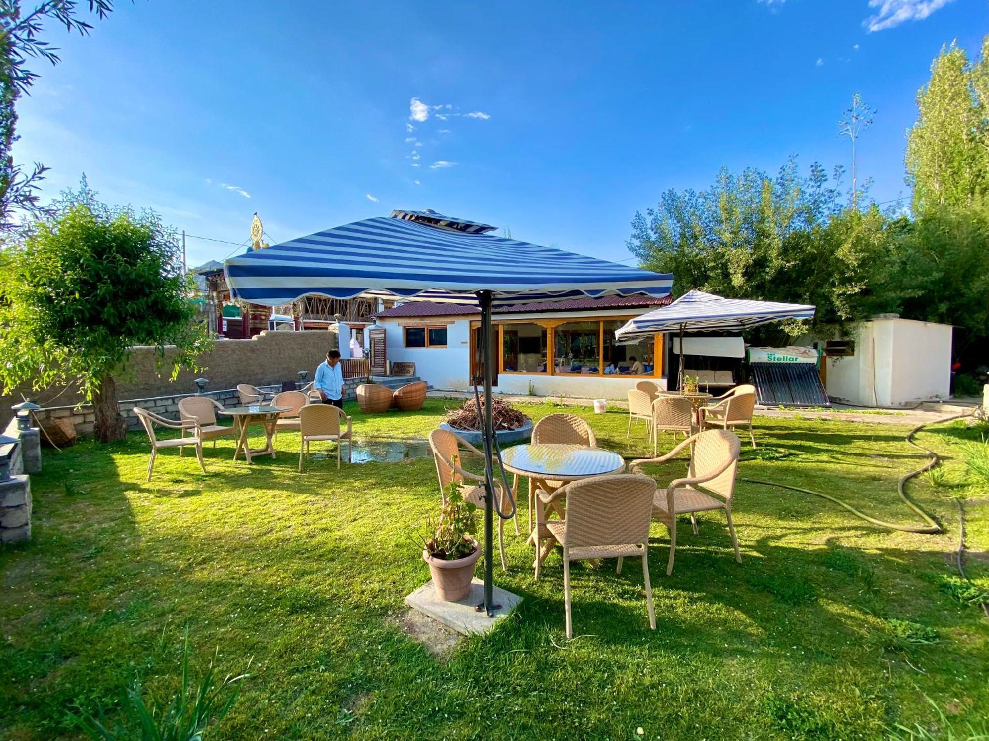 Hotel Palam Hills Leh Dış mekan fotoğraf