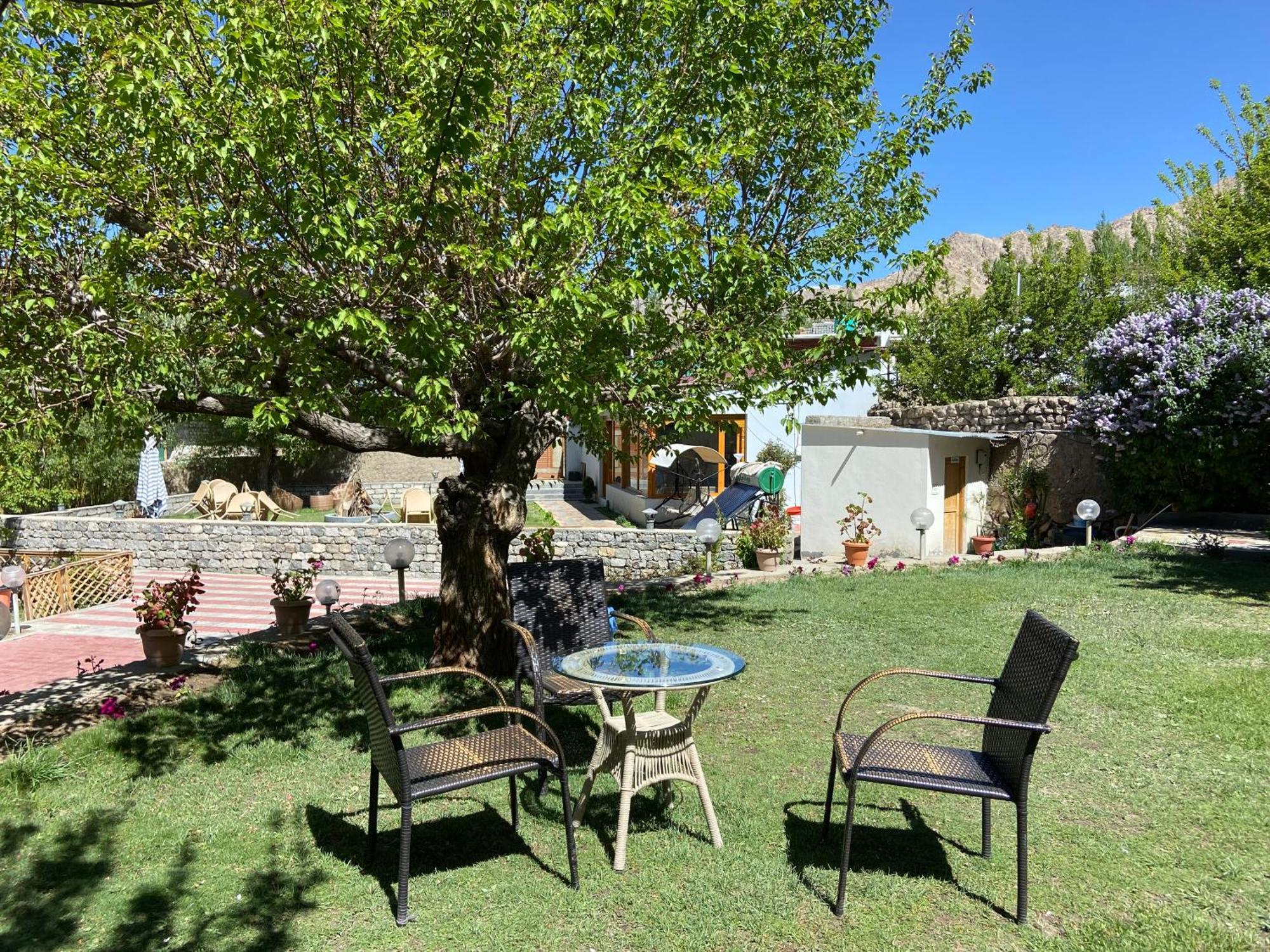 Hotel Palam Hills Leh Dış mekan fotoğraf